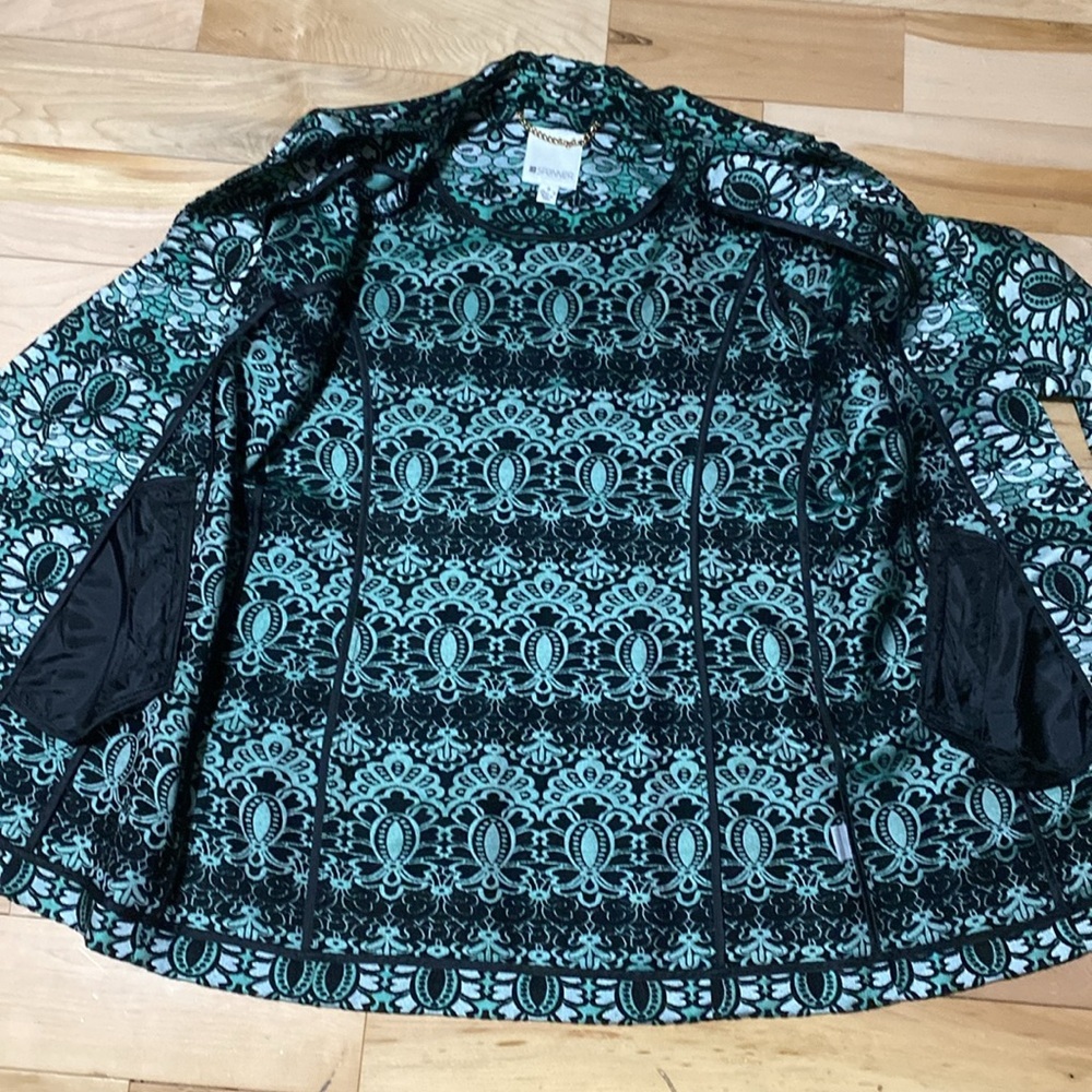 Spanned Green and Black Patterned Jacket - Picture 9 of 11